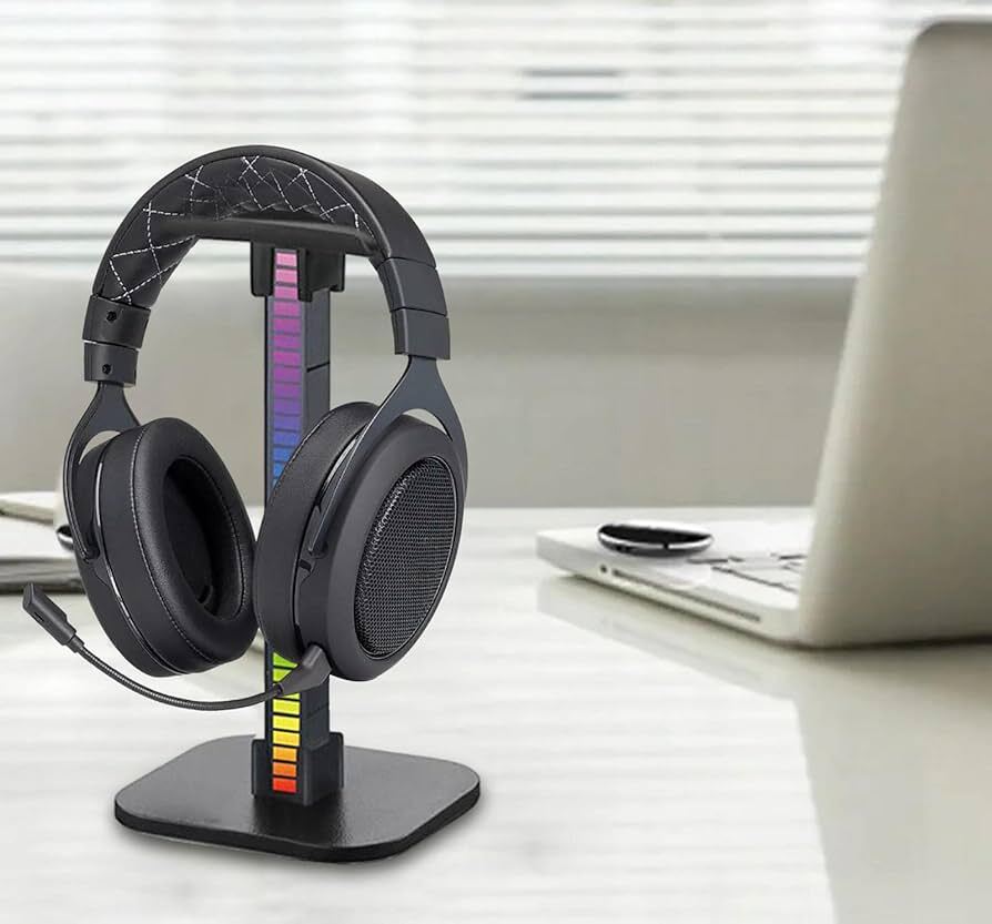 حامل سماعات RGB مع إضاءة متفاعلة للصوت