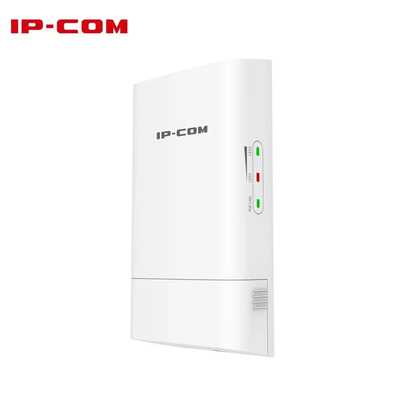 نقطة وصول خارجية (Outdoor CPE) تعمل بتقنية 5GHz بسرعة تصل إلى 867 ميجابت في الثانية.
